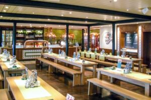 AIDAblu (AIDA Cruises) – Restaurant „Brauhaus“ auf Deck 10