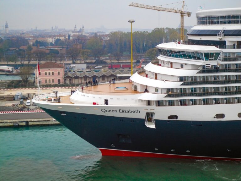 Kreuzfahrtschiff Queen Elizabeth von Cunard Line