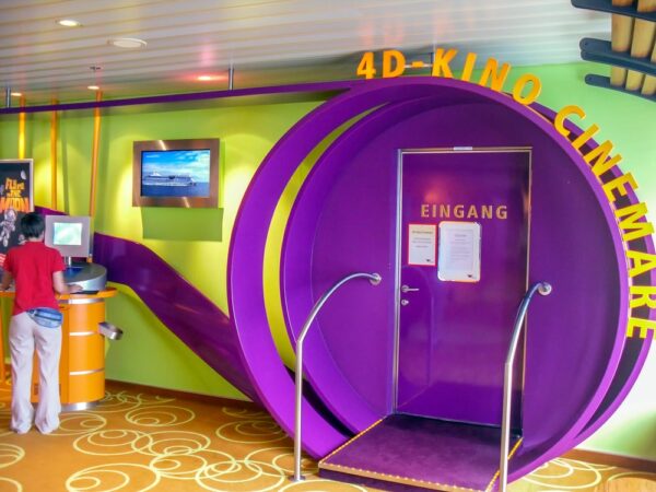 Kreuzfahrtschiff AIDAblu von AIDA Cruises - 4D-Kino Cinemare