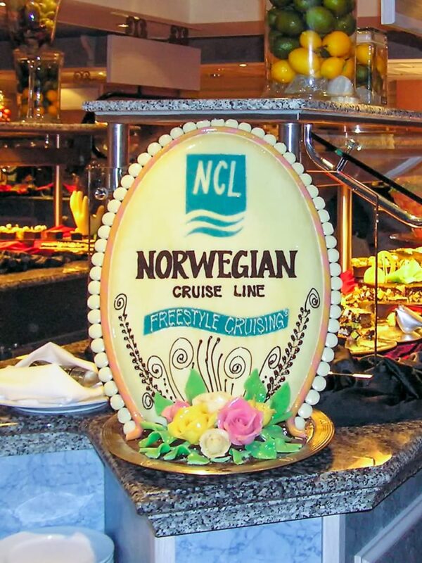 Kreuzfahrtschiff Norwegian Jewel von Norwegian Cruise Line (NCL) - Schokoladenbuffet im Garden Café